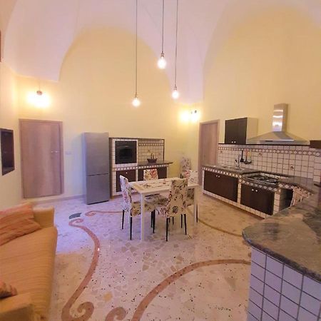 Casa Vacanze "Alizza" アレーツィオ エクステリア 写真