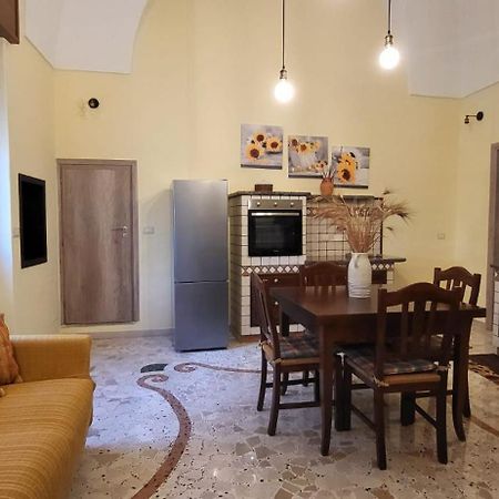 Casa Vacanze "Alizza" アレーツィオ エクステリア 写真